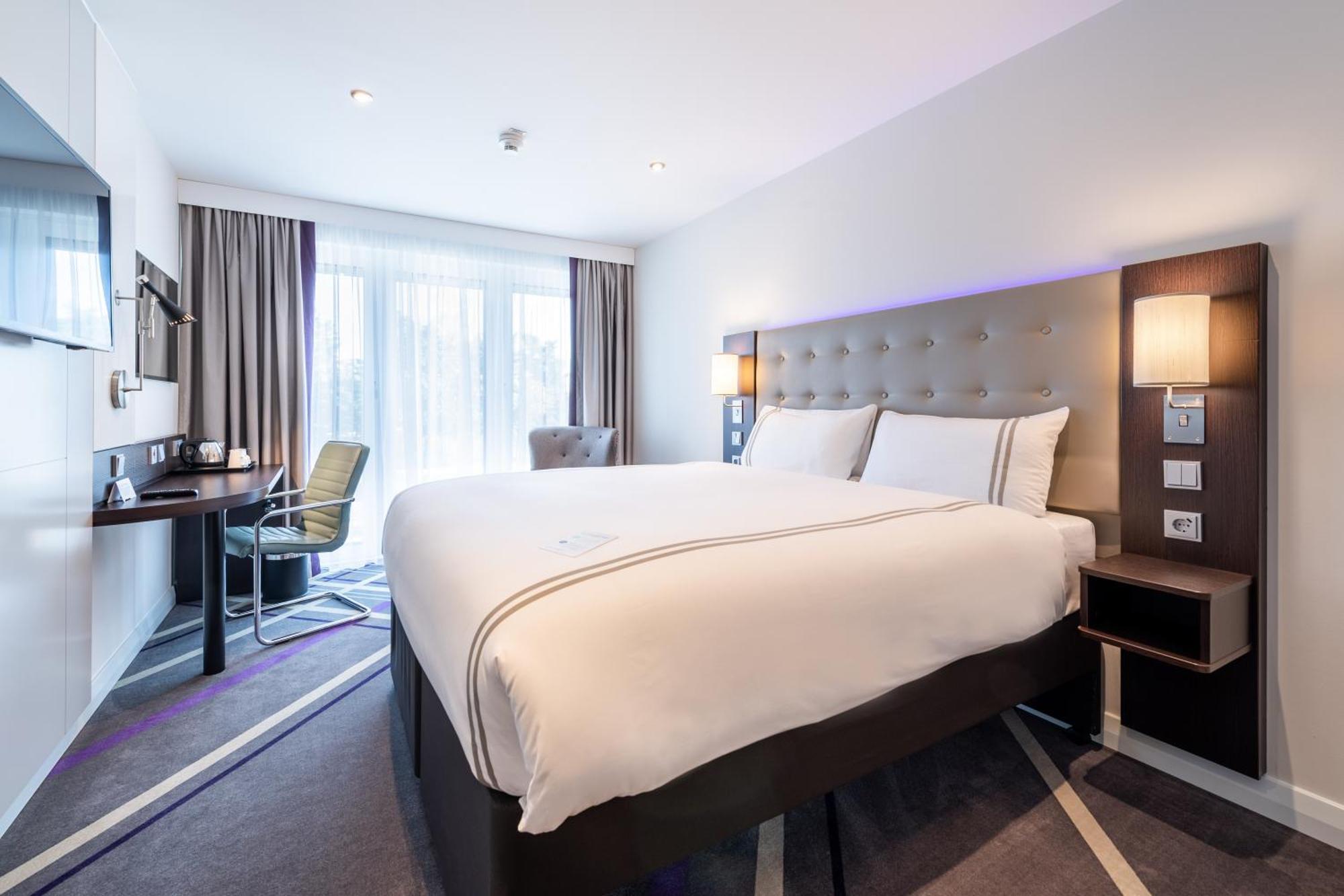 Premier Inn Muenchen City Schwabing Exteriör bild